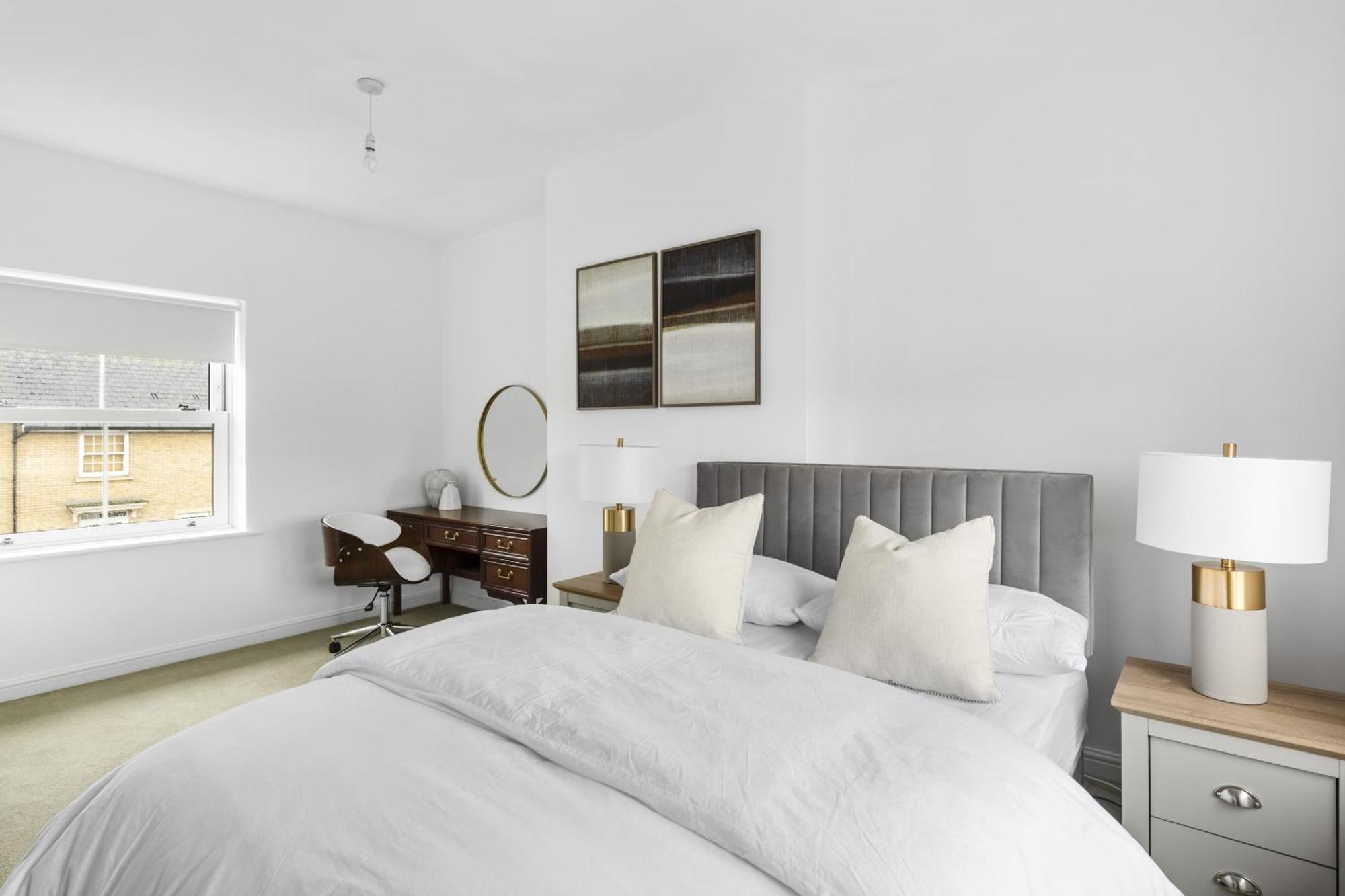 Luxurious 3 Bed House With Free Parking, Close To The Train Station & Town Брэйнтри Экстерьер фото
